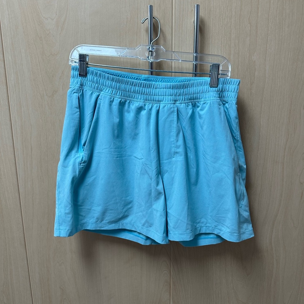 Lululemon Sz L 5” shorts